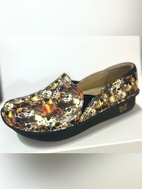 Alegria Debra Professional Clog Paws Up Puppy Dog Pattern sz 41 10.5-11 US